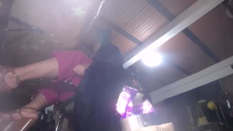 Eskela911 online show from February 26, 2:15 am