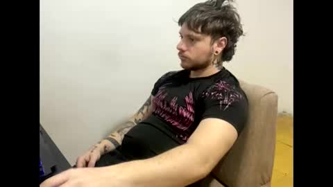 eskol212 online show from February 6, 6:29 am