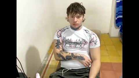 eskol212 online show from February 20, 9:48 pm