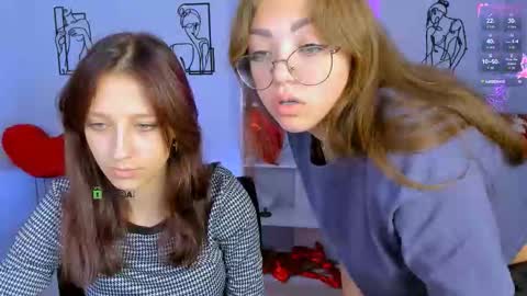 Snapshot of esma_shine chatting on September 10, 8:03 am esma_shine online show from September 10, 8:03 am