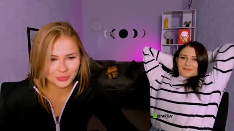 Snapshot of esma_shine chatting on October 8, 7:44 pm esma_shine online show from October 8, 7:44 pm