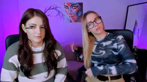 Snapshot of esma_shine chatting on October 17, 7:27 pm esma_shine online show from October 17, 7:27 pm