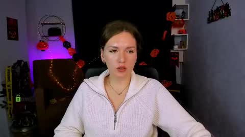 esma_shine online show from October 23, 7:40 am