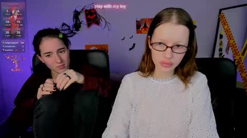 Snapshot of esma_shine chatting on October 26, 2:39 am esma_shine online show from October 26, 2:39 am