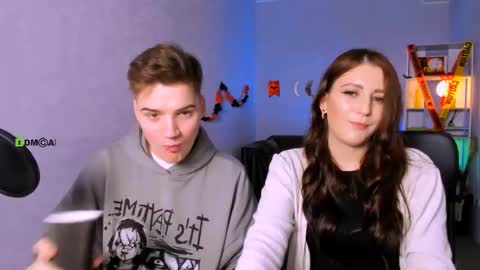 Snapshot of esma_shine chatting on October 30, 8:31 pm esma_shine online show from October 30, 8:31 pm