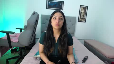 Perla online show from October 13, 4:01 am