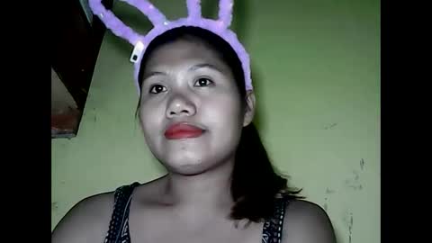 Snapshot of especialgirl_28 chatting on December 22, 12:49 pm especialgirl_28 online show from December 22, 12:49 pm