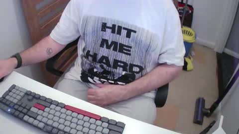 Morph online show from November 2, 8:33 pm