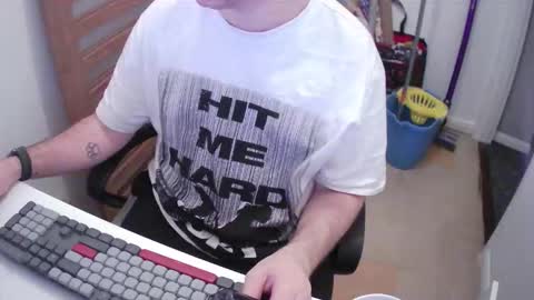 Morph online show from December 16, 9:42 pm