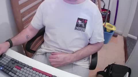 Morph online show from December 21, 8:38 pm