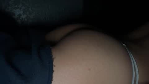 est1243672 online show from December 21, 5:03 am