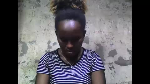 Snapshot of estanie chatting on October 3, 7:22 pm estanie online show from October 3, 7:22 pm