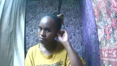 Snapshot of estanie chatting on October 16, 6:47 am estanie online show from October 16, 6:47 am