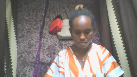 Snapshot of estanie chatting on October 18, 9:10 am estanie online show from October 18, 9:10 am