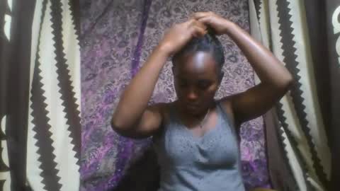 Snapshot of estanie chatting on October 22, 6:35 am estanie online show from October 22, 6:35 am