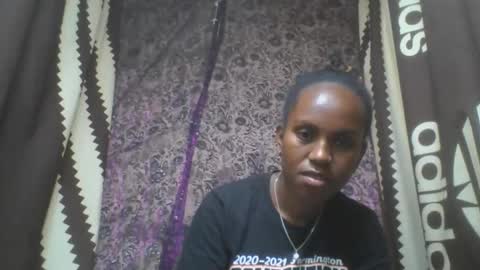 Snapshot of estanie chatting on October 25, 8:25 pm estanie online show from October 25, 8:25 pm