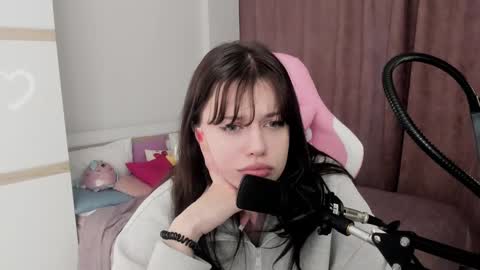 esteria online show from February 26, 10:36 am