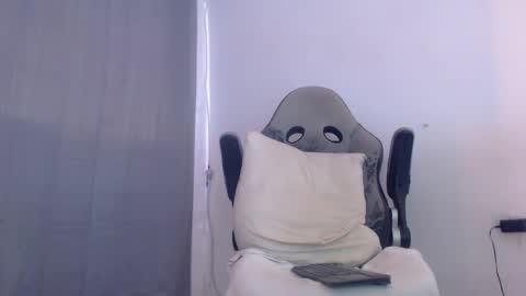 esteban online show from December 25, 6:19 pm