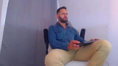 esteban online show from January 12, 7:53 pm