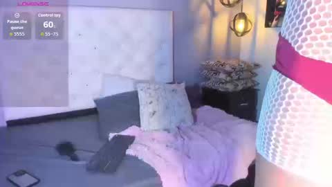 Snapshot of esteban_cor chatting on September 25, 8:56 pm Salome online show from September 25, 8:56 pm