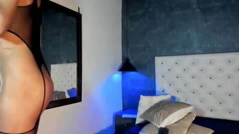 Snapshot of esteban_cor chatting on November 27, 2:19 pm Salome online show from November 27, 2:19 pm