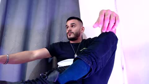 Esteban Fernandez online show from December 26, 5:15 am