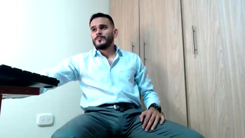 Esteban Fernandez online show from January 6, 5:30 am