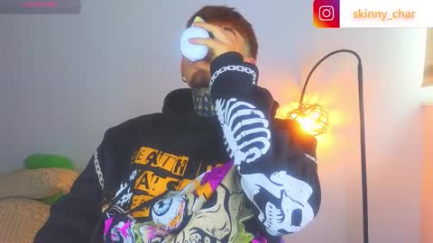 Esteban independent model online show from December 16, 1:27 pm