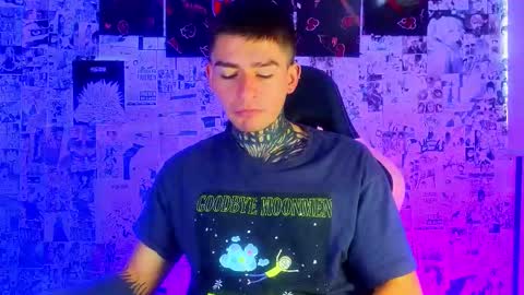 Esteban independent model online show from March 23, 2:10 pm