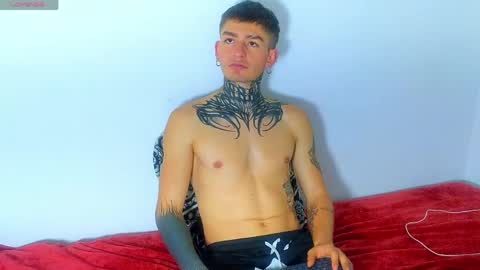 Esteban independent model online show from April 20, 1:47 pm