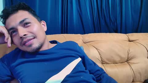 Esteban online show from December 23, 5:49 am