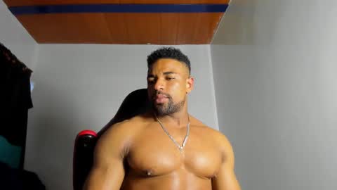 Snapshot of estebanlobo chatting on September 30, 9:42 pm estebanlobo online show from September 30, 9:42 pm