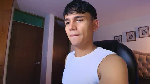 Esteban online show from October 22, 10:48 am