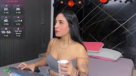 Snapshot of estefy_gomez1 chatting on November 14, 3:49 am Stefy online show from November 14, 3:49 am