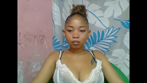 estelah20 online show from February 2, 5:17 am