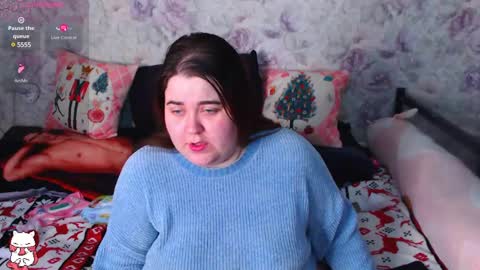 estelle_hicks online show from February 5, 6:15 pm