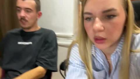 Snapshot of ester_vixen chatting on November 2, 4:53 pm Ester online show from November 2, 4:53 pm