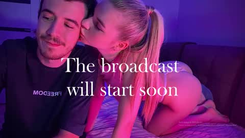 Ester online show from January 18, 4:22 pm