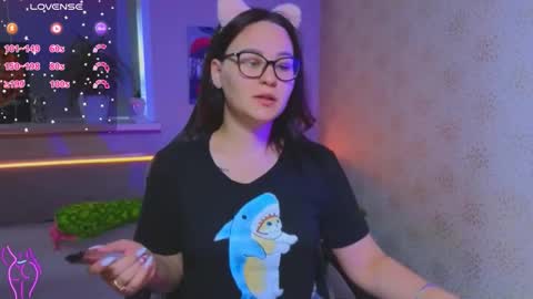 Snapshot of esterplayful chatting on September 19, 12:28 pm EsterPlayful online show from September 19, 12:28 pm