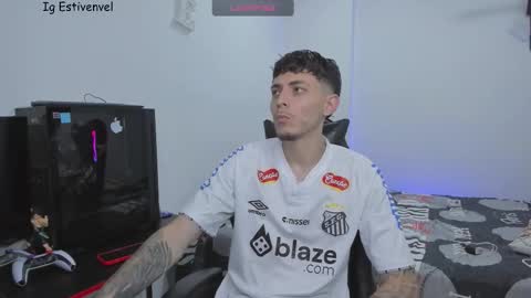 estivenvel online show from March 9, 10:58 pm