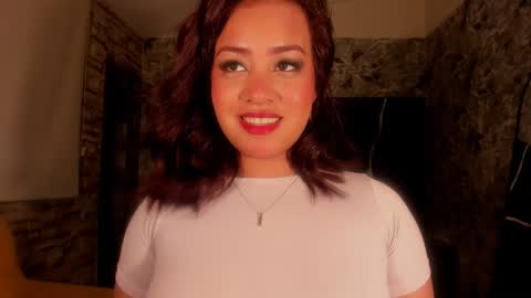 Snapshot of estrella05_ chatting on February 27, 3:25 am estrella05_ online show from February 27, 3:25 am