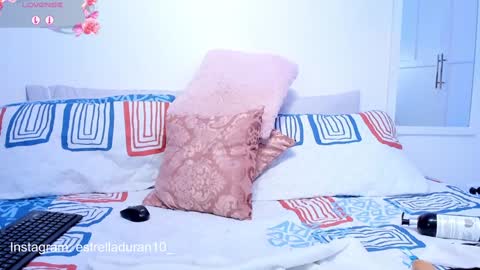 Snapshot of estrella_duran chatting on January 16, 10:55 pm Estrellita online show from January 16, 10:55 pm