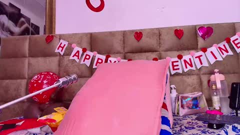 Estrella online show from February 14, 3:05 pm