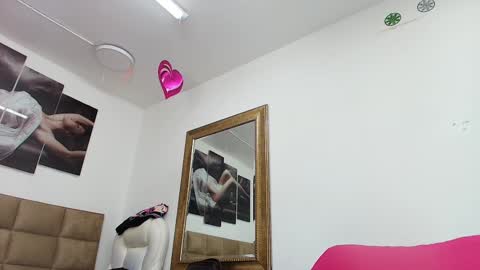 Estrella online show from March 6, 12:09 pm