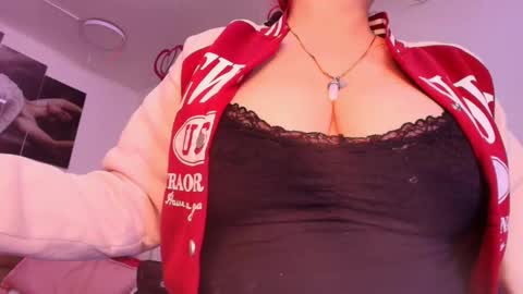 Estrella online show from March 8, 11:58 am