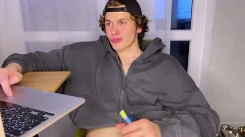 Alex online show from April 29, 5:30 pm