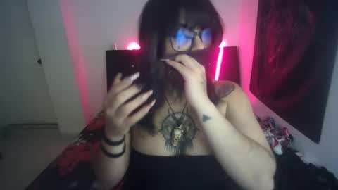 Snapshot of eta_carinae6 chatting on January 6, 7:09 am eta_carinae6 online show from January 6, 7:09 am