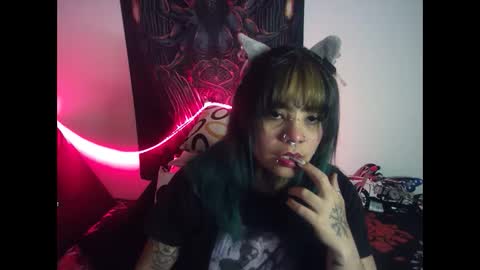 Snapshot of eta_carinae6 chatting on March 1, 1:22 am eta_carinae6 online show from March 1, 1:22 am