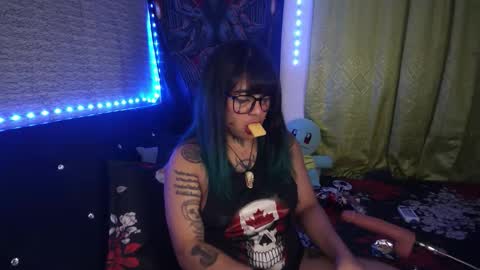 Snapshot of eta_carinae6 chatting on November 5, 2:55 am eta_carinae6 online show from November 5, 2:55 am