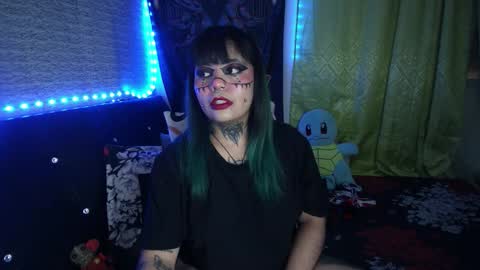 Snapshot of eta_carinae6 chatting on November 27, 12:13 am eta_carinae6 online show from November 27, 12:13 am